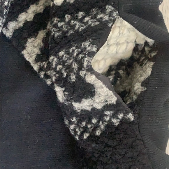 Guest Editor Vest - Picture 5 of 6